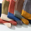 Мужские носки Pure Cotton Mens Sports Breshators Comensive Skateboard Street Style Patchwork Patchwork Socken 5 пакет пары