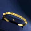 Valentinoity Designer Woman Men Bangle Vlogo Luxury Fashion Brand Letter V Metal Gold Bracelets Women Man Open Bracciale Gioielli Gift Uudd33