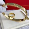 Классический модный браслет Серебряный женский браслет из розового золота Леди Винт Мужская отвертка Бриллиантовые браслеты Роскошные дизайнерские ювелирные изделия Женские мужские браслеты Коробка для браслетов урожденная