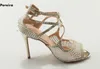 Sandalar Lüks Bling Kristal Yüksek Topuk Peep Toe Toe Rhinestone Süslenmiş Beyaz Düğün Ayakkabıları Kalite Gelin Ayakkabı