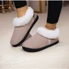 Pantofola antiscivolo in pvc peluche caldo inverno lana d'agnello scarpe con plateau in cotone per la casa 2023 nuove scarpe mocassini da donna traspiranti