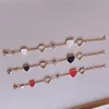 Joyas de lujo de alta calidad Pulsera de caparazón de carcasa feliz para mujeres Joyeros de Zirconia Rosante