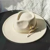 Berets Men's Fedora Hat Jazz dżentelmen angielski akcesoria skórzane luksusowy krawędź damska