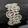 Bracciale con strass di cristallo pieno attorno al braccio di braccialetti elastici Braccialetti per la decorazione del polso della mano delle donne