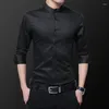 Koszulki męskie męskie ubranie 2023 Koszula do bawełnianego miękkiego szczupłego dopasowania Biała czarna granatowa smoking 5xl