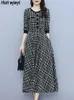 Grundläggande avslappnade klänningar 2023 Elegant Bodycon Plaid Formell klänning Autumn Winter Thick Warm Knit Long Dress Women Vintage Black Prom Party Night Midi Dressl231130