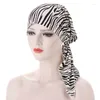 Etniska kläder Kvinnor Leopardtryck Turbans Hat Zebra Mönster Pullover Muslim Turban Curved Floral Two-Tail Chemoterapi