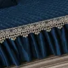 Stol täcker lyxiga spetsar med kjol Inga ledstänger soffa täcker tjock armlös futon slipcover 3 -sits vikbar bäddsoffa med större soffa täckning 231129