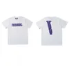 Vlonese Summer Popular Men's Designer TシャツカップルアルファベットプリントTシャツビッグv男性と女性