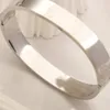 Bracelet de tournevis classique de luxe Bracelet de manchette unisexe de mode en acier inoxydable 316L plaqué bijoux en or 18 carats bracelet de créateur cadeau de Saint-Valentin