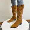 Laarzen Dames Western Cowboy Laarzen Puntige Damesschoenen Afdrukken Halfhoge Kuitlaarzen Winter Dikke Hak Sleehak Ridder Botas Feminina 231129