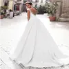 Charmantes robes de mariée à épaules dénudées, décolleté en V profond, appliques en Tulle, ligne a, dos nu, train de balayage, classique, faites sur commande