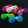 1000 Uds. Gafas con forma de contraventanas LED parpadeantes iluminan los juguetes de los niños suministros de fiesta de Navidad decoración gafas brillantes 260p