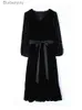 Basic Casual Kleider Frauen elegantes Luxuskleid für besondere NTS Herumn Winter Schwarzer Samt Patchwork Hollow -out 2023 Korean Vintage Dressl231130