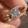 クラスターリング14Kローズゴールドレディングリングモイサナイトダイヤモンド1 2 3 4 5丸い円が結婚式パーティーの婚約記念日を交差させる