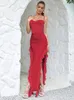 Casual Dresses Sexig spaghetti rem rufsa oregelbundna långa klänningar kvinnor röd ärmlös rufs split maxi smal elegant julfestklubb