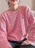 Kadınların Sweaters Moda Kabuklu Çakık Çakık Sonbahar Retro Traend Top Sweater İşlemeli Kore tarzı Yuvarlak Boyun Kış Twist Desen Kazak 231129
