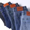 Mäns jeans plus storlek 38 40 blå rak all-match casual bomullsträcka denim byxor manliga märke regelbundet passar byxor