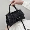 Märke jiaozi väskor lyx kedja mode axel väska den krokodil korn rutig märke plånbok vintage kvinnors bruna läder handhållna designer