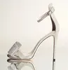 Sandaler 2023 Summer Women's High Stiletto Heel Round Toe Fashion Catwalk visar Bow Rhinestones