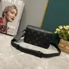 2023 Diseñador Bolsa de cintura Bumbag Cinturón Mochila para hombre Tote Crossbody Monederos Messenger Hombres Bolso Moda Monedero Fannypack35