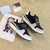 Designer sneakers casual skor kvinnors lyx trippel svartvita panda mocka lapptäcke retro nödställda läderplattform sneakers