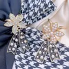 Broches bijoux dame haute qualité écharpe boucle perle fleur châle noeud Corsage broche double usage 2023 été