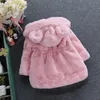 Piumino Neonate Caldi Cappotti invernali Spessa Pelliccia sintetica Moda Bambini Giacca con cappuccio Cappotto per ragazza Capispalla Abbigliamento per bambini 2 3 4 6 7 anni 231129