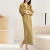 캐주얼 드레스 Miyake 주름 여자 드레스 2023 스프링 하이 엔드 기질 느슨한 패션 박쥐 슬리브 v- 넥 긴 치마