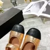 Novo designer menina sapatos planos logotipo bordado couro bebê tênis tamanho 26-35 incluindo caixa de sapato criança princesa sapatos nov25