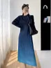 Повседневные платья Miyake, плиссированное платье градиентного цвета, эластичный круглый воротник с длинным рукавом, элегантный стиль, свободное женское платье 2023, осенняя мода
