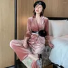 Moda feminina Autumn Winter Gold Velvet Sexy Pijamas Sexy para mulheres Europeias Pijamas de Luxo Excesso 2 PCS PCS Feminino Casual Outwear Suit