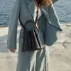 女性用トートバッグレジャーバケットバッグクラシックデザイナーバッグプレミアムファッション大規模バッグレザーフラワーバッグソフトレザーレザーライチバケツバッグSiae 18cm