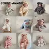 Strampler Koreanischen Stil Winter Kleidung Baby Junge Mädchen Strampler Grau Grün Lila Rosa Gelb Beige Lange Ärmel Overall Kappe E2292 231129