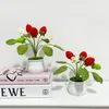 Flores decorativas Plantas de morango de crochê Bonsai Ornamentos de malha artificial de malha de mão Idéias de presentes de namorado para decoração de mesa para casa