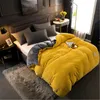 Set di biancheria da letto Inverno Morbido Caldo Giallo Double-sided Corallo Velluto Trapunta Copriletto Flanella Ispessimento Caldo Piumino Copripiumino 231129