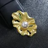 Broches Creatieve Gouden Kleur Bloem Masker Vlinder Sample Design Pins Voor Vrouwen Elegante Vintage Trui Jurk Sieraden Corsage