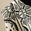 Kobiety swetry geometryczne dzianiny miękkie diamenty frezowanie vintage O-Neck Sweater Koreańskie skoczki modowe Kobiety krótkie pulovery szykowne topy 231129