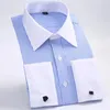 Chemises décontractées pour hommes Chemise habillée rayée à poignets français classiques pour hommes Poche plaquée unique Chemises de mariage à manches longues de coupe standard Bouton de manchette inclus 231130