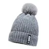 Gorro Feanie/Caveira Caps de outono e inverno Chenille Wool Plus Velvet Hearth Moda de malha Hatbeanie/Skull