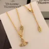 Designer Fashion Viviene Westwood Pendant Classic Full Diamond Saturn Pins Titanium Steel Necklace with Female Minority Design Versatile Clavicle Chain