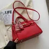 Borse tote originali Bojin all'ingrosso negozio online Borsa piccola di fascia alta e stile 2023 Nuova sposa rossa versatile popolare da donna con padella con logo reale