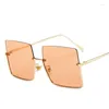 Solglasögon Fashion Lady Oversize Half Frame Metal Square Women Luxury Eyewear Feminino Sun Glasses