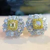 Orecchini vibranti dal vivo Astigon Tiktok Orecchini piccoli orecchini e gioielli con diamanti in oro giallo. Dk99