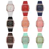 Montres-bracelets Femmes Coloré Sport Silicone Jelly Montre À Quartz Hommes Casual Montre-Bracelet Couple