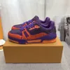 2023 paon violet épais hommes chaussures vulcanisées bout rond brillant Rivet à lacets baskets femmes décontracté Club formateurs chaussures unisexe MKJKUJ00001