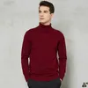 Herrtröjor Autumn Winter Warm Men Turtleneck Warm Wool Cotton Sweaters Solid Color Casual Knitter Pullovers Year Red Christmas Sweater 231130