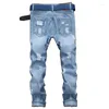 Męskie spodnie hurtowe 2023 mody swobodne rozryte spodnie proste żebrak plastra Trendyol Man's Retro Blue Light w kolczastym jeansie