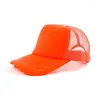 Cappellini da baseball Cappello da camionista al neon bianco tinta unita Berretto da baseball estivo a 5 pannelli Snapback posteriore in rete regolabile