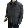 Proprietário loja masculina para baixo parkas estilo 2023 roupas de inverno nova gola flip na moda marca curto grosso para baixo jaqueta para homem v50q